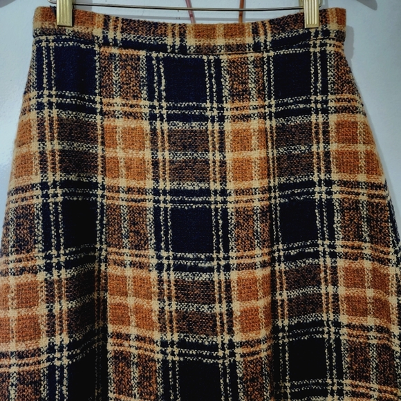 Vintage Wool Plaid Pleated Style Skirt - Picture 3 of 10
